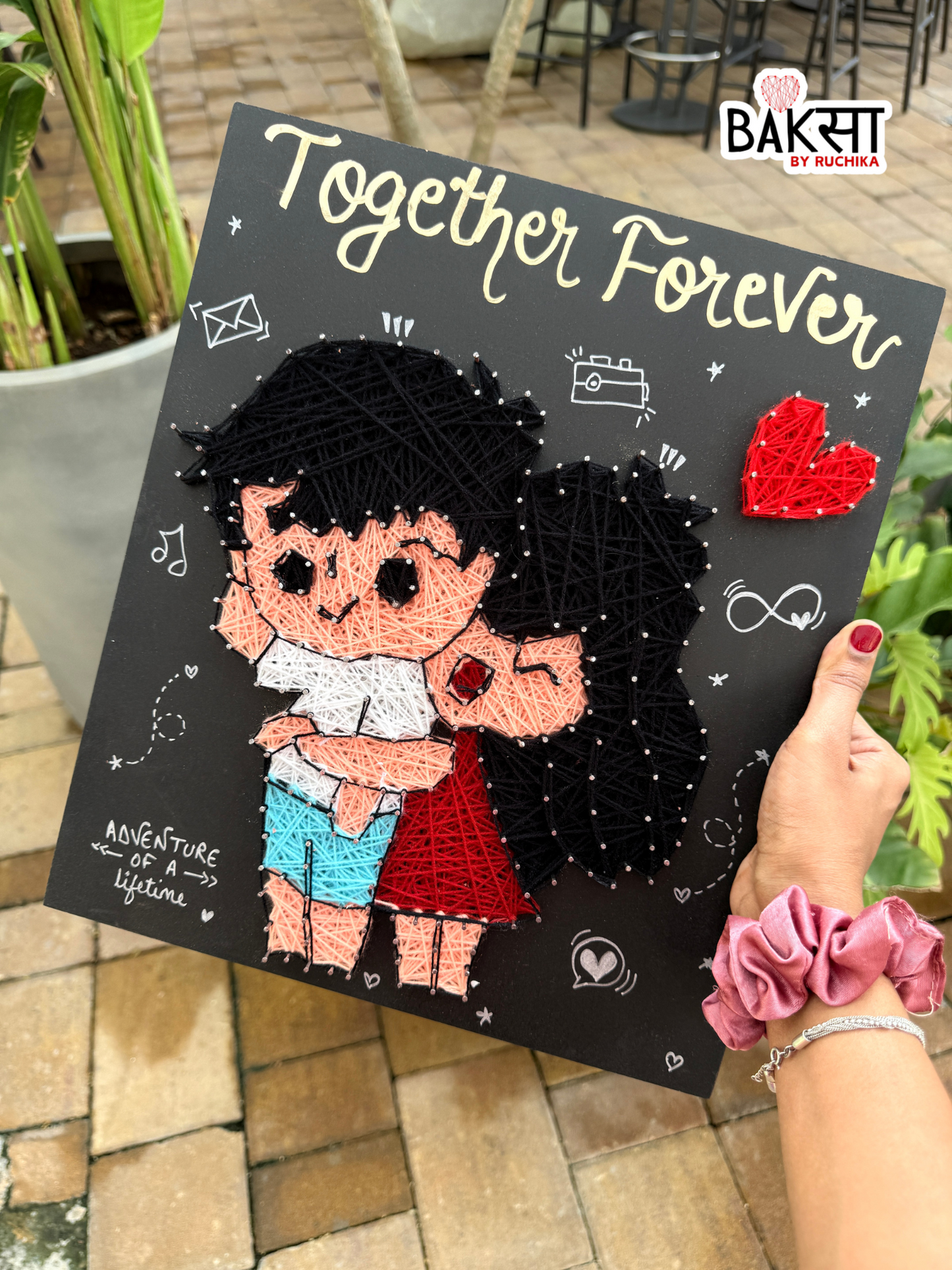 Couple Hugging Doodle String Art